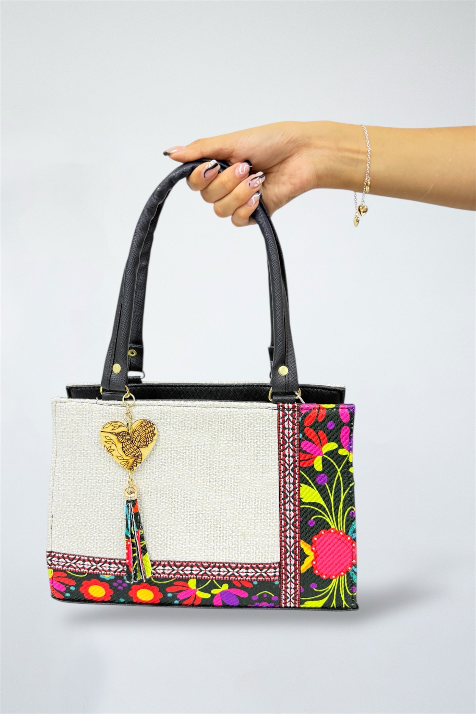 Bolso Artesanal "Flor mi"